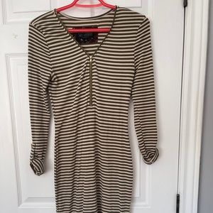 Medium rise dress